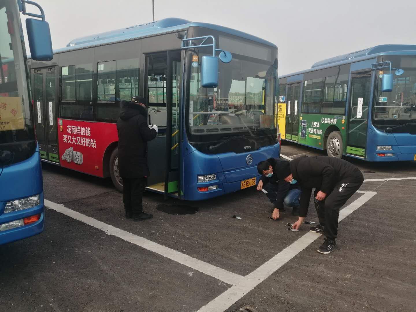 公交集團公交事業一部開展管控期間停班待運營車輛技術狀況維護